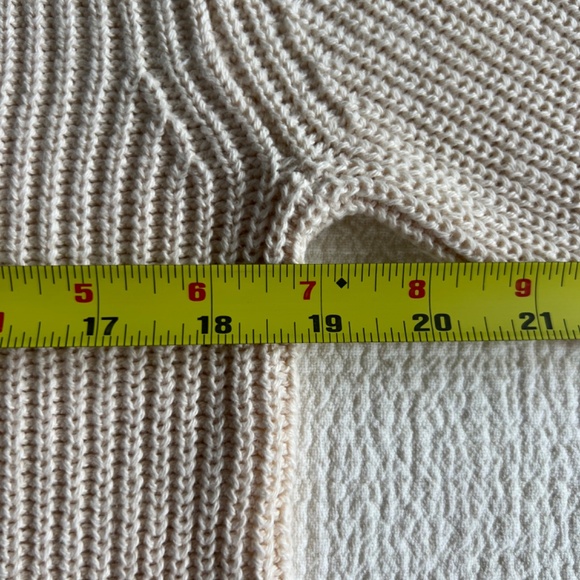 Everlane NWOT The Organic Cotton Slim Crew Sweater Canvas Color Size M - Picture 9 of 16